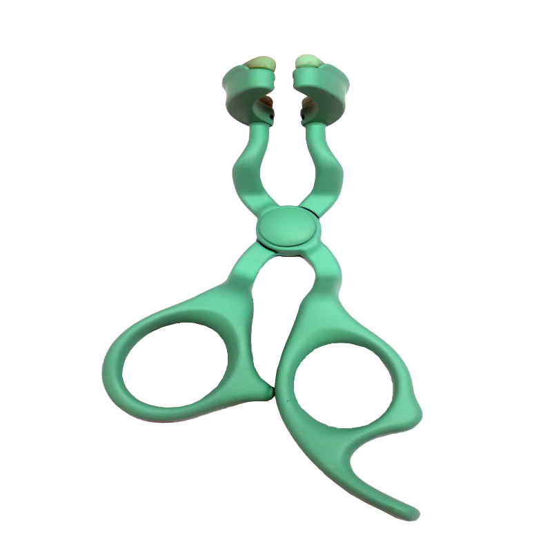 Gekleurd contactlenshulpmiddel